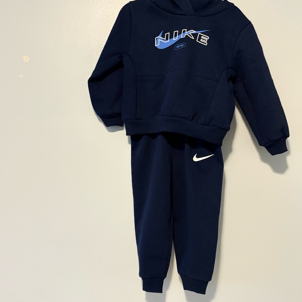 Nike Kids Navy Sweatpants & Hoodie Set